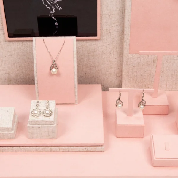 Silk Ad Jewelry Display