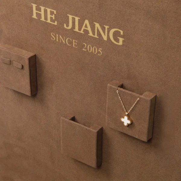 Metal Silk Jewelry Display